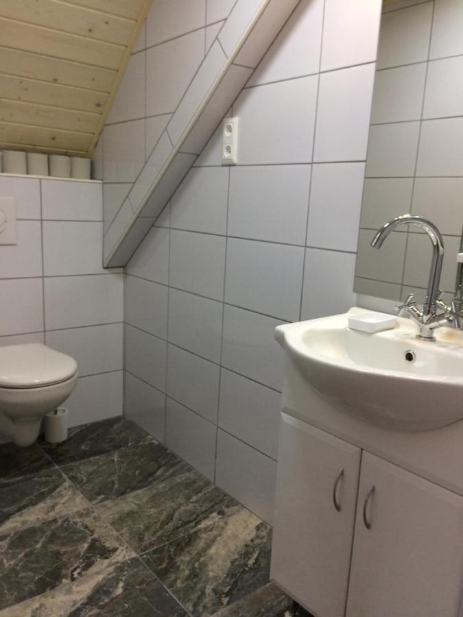 Appartamento Bella Badacsony Apartmanház Badacsonytomaj Esterno foto