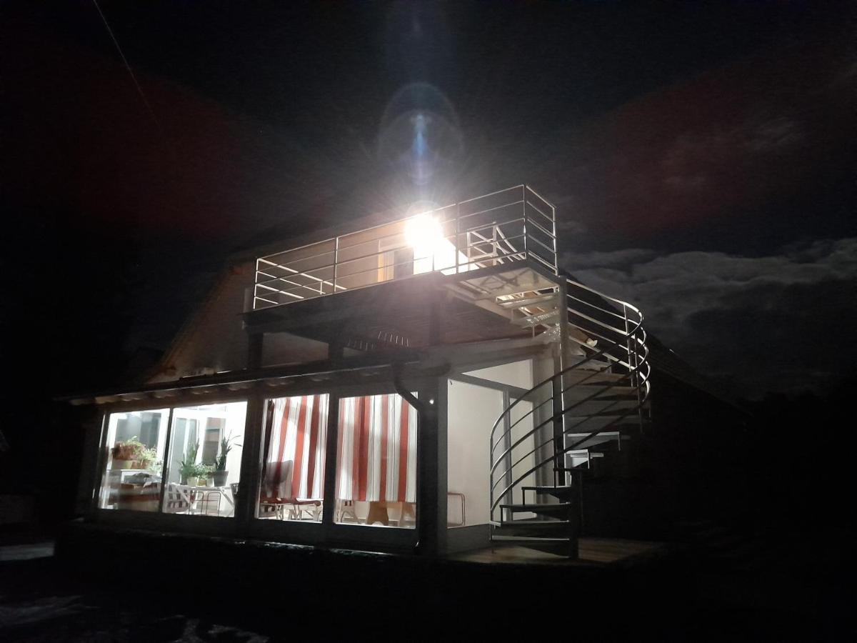 Appartamento Bella Badacsony Apartmanház Badacsonytomaj Esterno foto